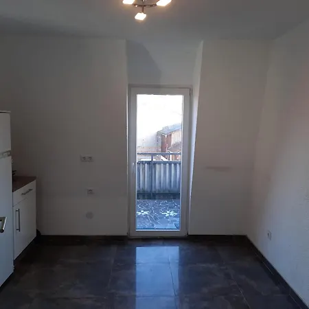 Charmante Dachwohnung 아파트 *